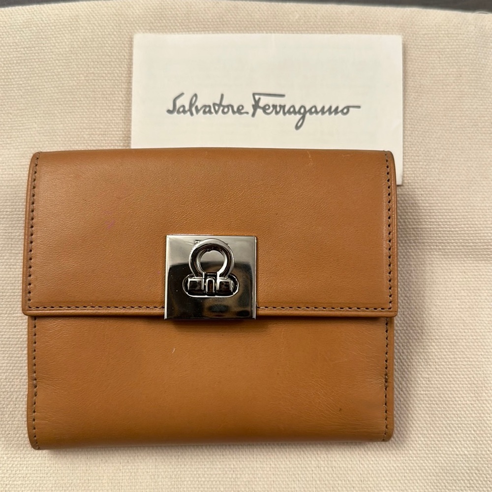 EUC Salvatore Ferragamo Wallet - Camel Color 🐫